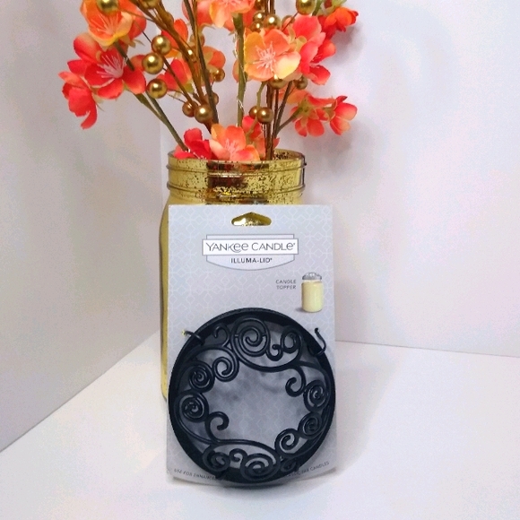NWT Yankee Candle Illuma-lid candle jar topper